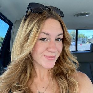 Meet your Posher, Mairin